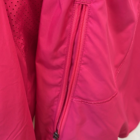 Lululemon Hot Pink Running or Other Jacket—BEAUTIFUL!! Like New! Hood—Size 8 - Picture 4 of 9